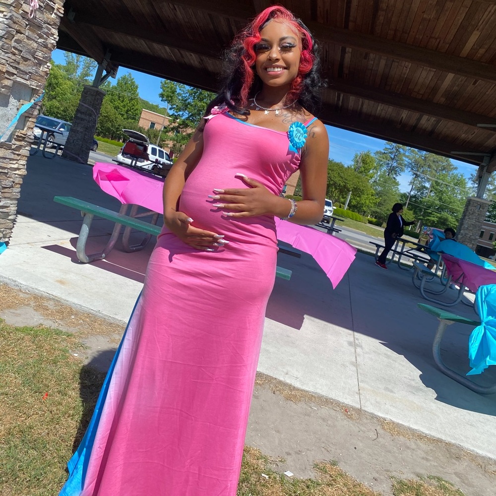 Meet your Posher, Alexis